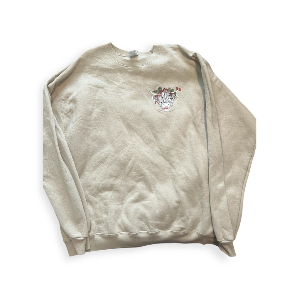 Custom Made! Woman’s Fleece Beige Sweater with Cow Christmas Graphic size Large